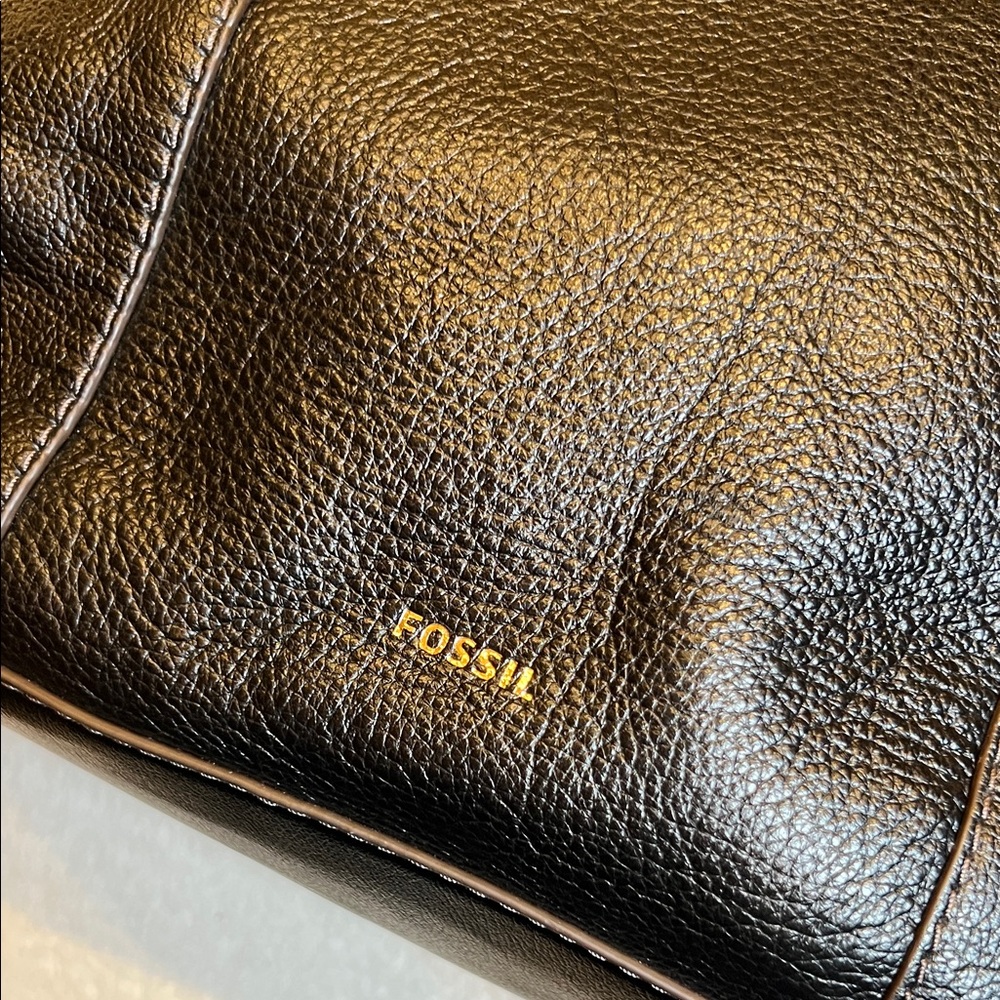 Fossil Black Leather Crossbody Bag - Picture 2 of 7